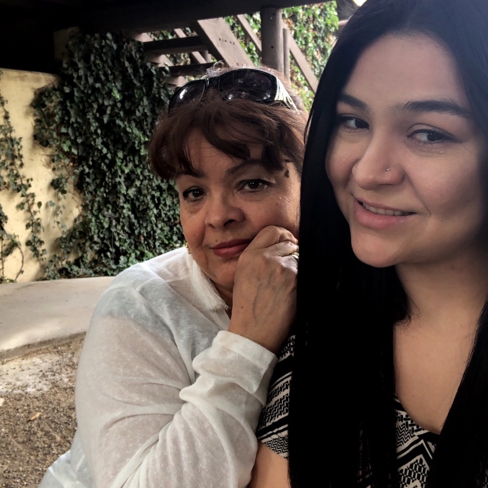 Meet your Posher, Juana